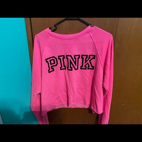 Pink outfit - Picture 2 of 2